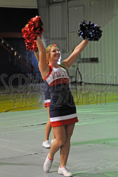 8-28 WA Pep Rally 063.JPG - SCRIVENER D300